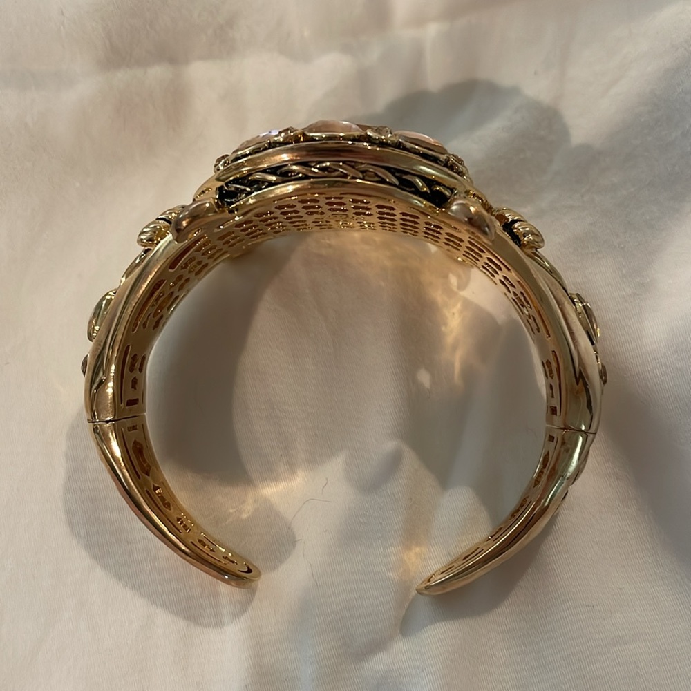 Akkad crystal cuff statement bracelet Swarovski style - Picture 2 of 6